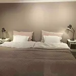 Vakker - Stor Parkeringsplass 10min Fra *