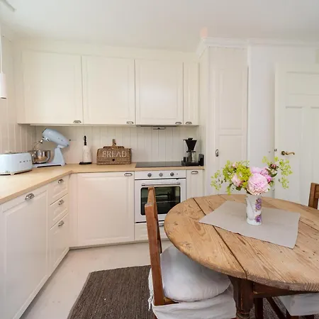 Vakker - Stor Parkeringsplass 10min Fra Apartamento
