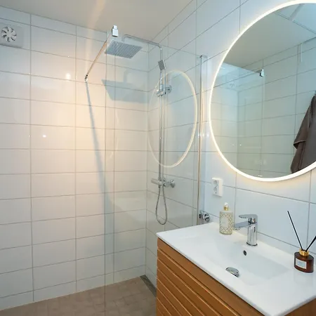 Historisk Sjarm - Moderne Komfort 10min Fra Apartamento