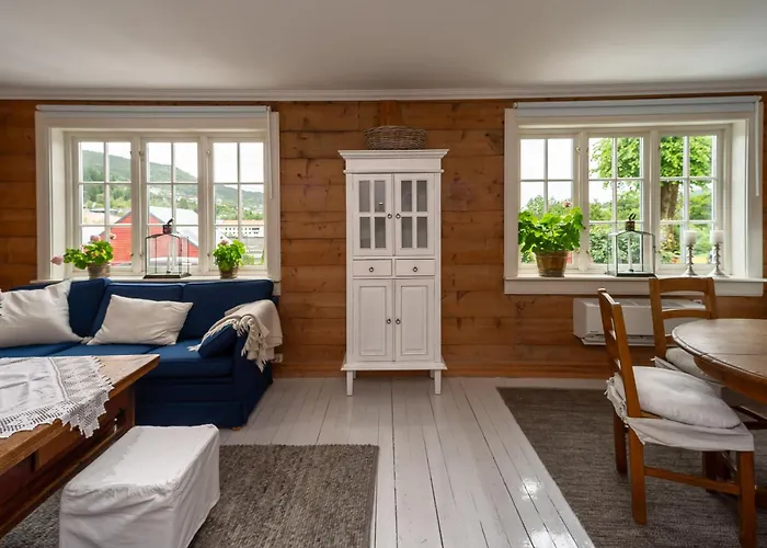 Vakker - Stor Parkeringsplass 10min Fra Apartament *